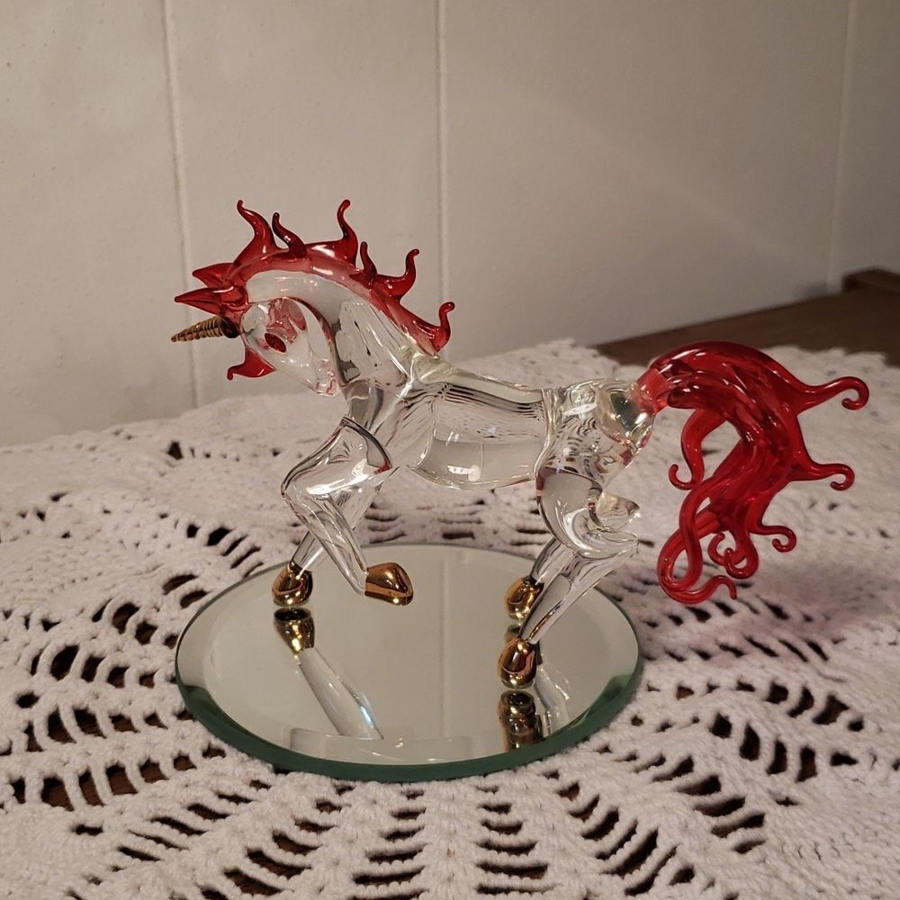 Vtg "Radiant Ruby" from the Sparkling Reflections Collection Unicorn Figurine